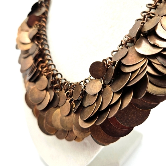 VINTAGE Bronze Tone Metal Disk Chainmail Statement Necklace - Picture 3 of 8